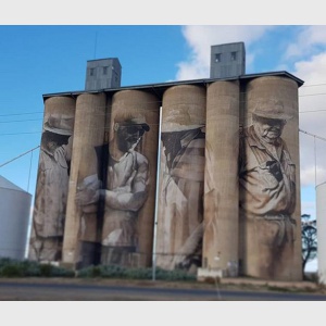 هویت بخشی به جاده‌ها